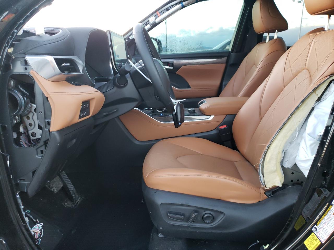 2024 TOYOTA HIGHLANDER LE VIN:5TDKDRBH9RS555060