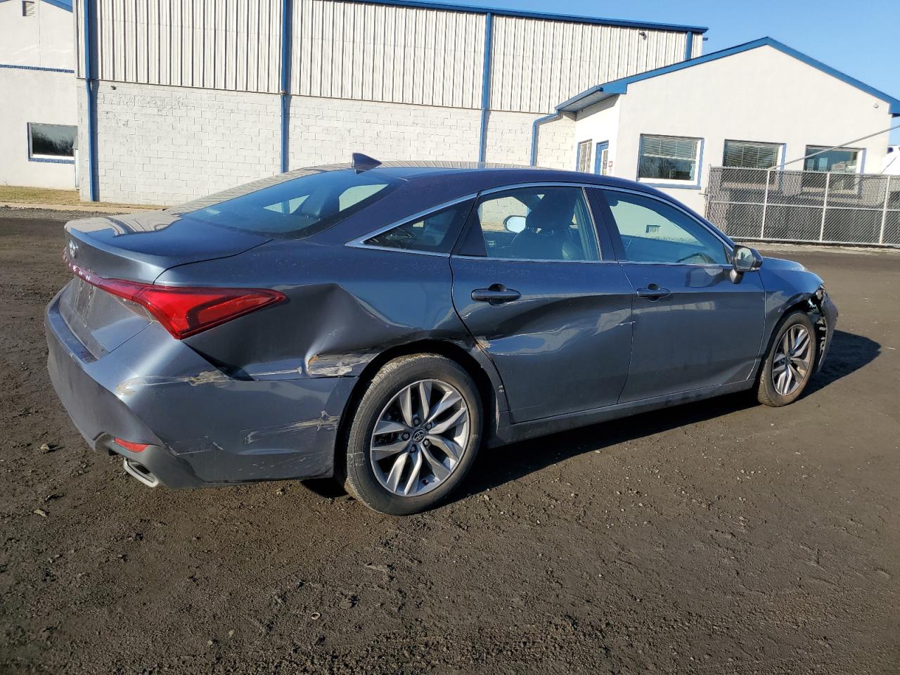 2022 TOYOTA AVALON XLE VIN:4T1JZ1FB5NU079332