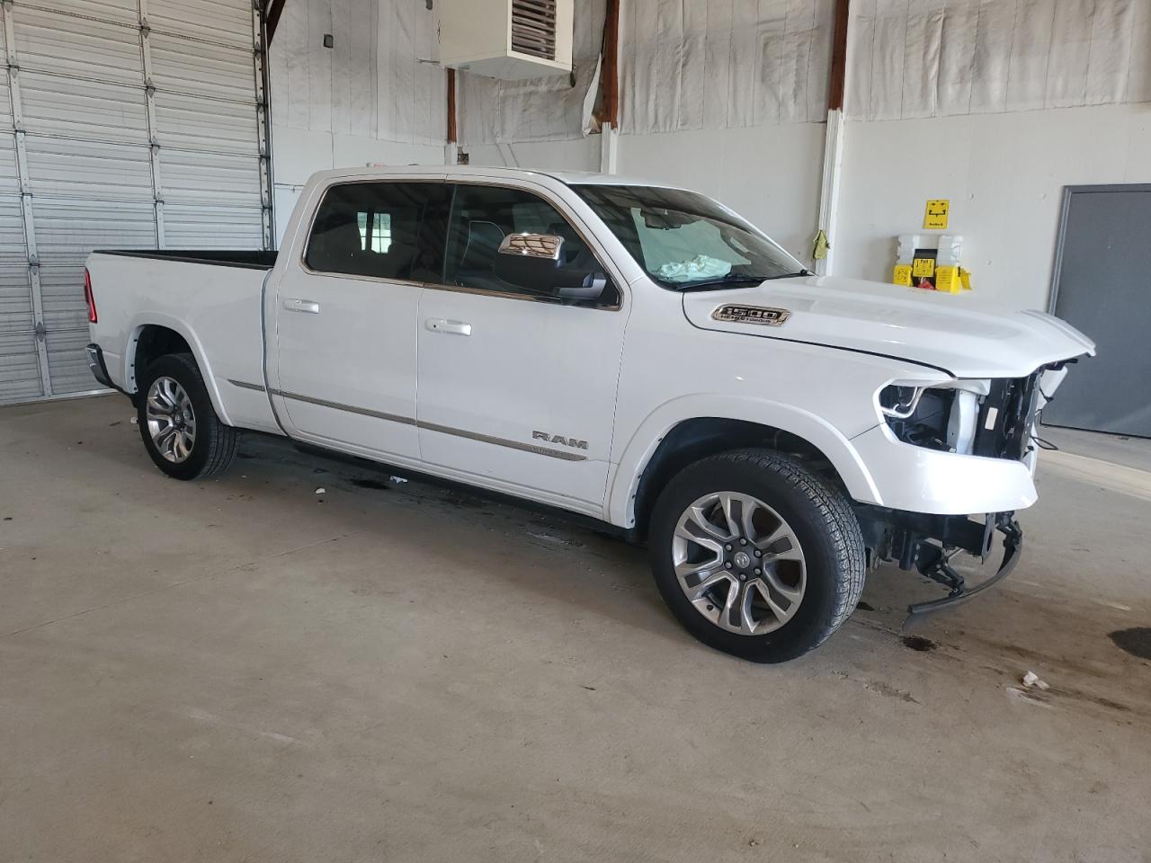 2023 RAM 1500 LIMITED VIN:1C6SRFPT8PN586582