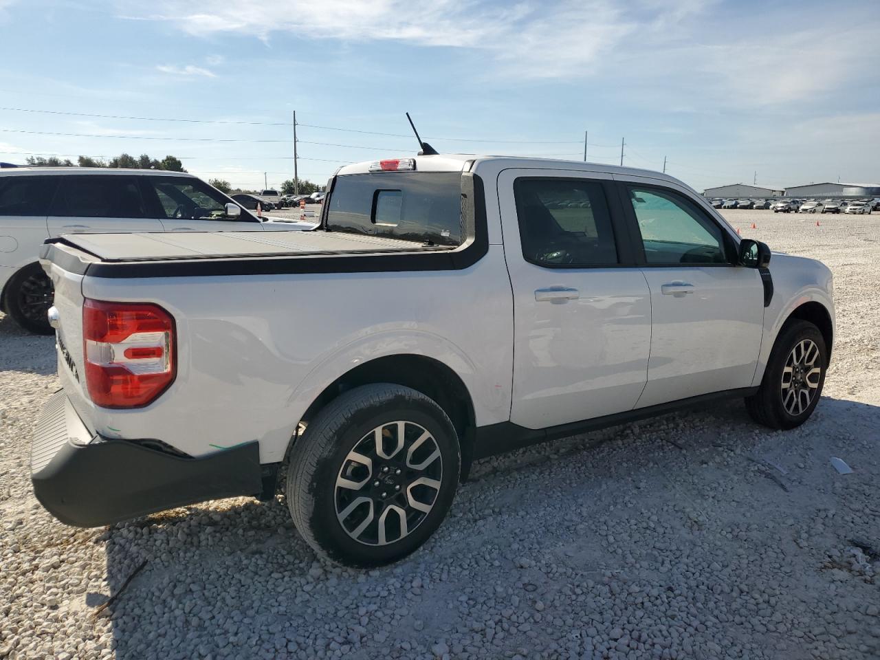 2024 FORD MAVERICK LARIAT VIN:3FTTW8M32RRA62110