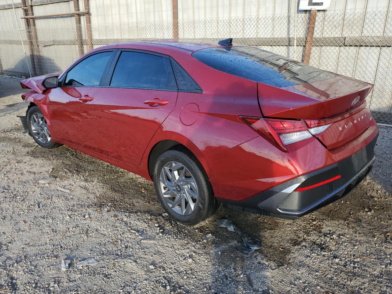 2024 HYUNDAI ELANTRA BLUE VIN:KMHLM4DJ9RU095638