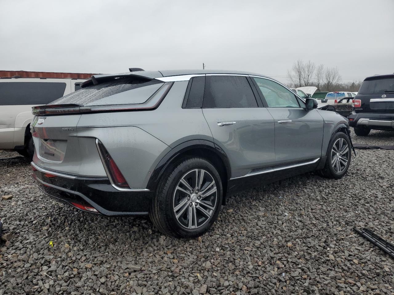 2024 CADILLAC LYRIQ LUXURY VIN:1GYKPRRL2RZ117443