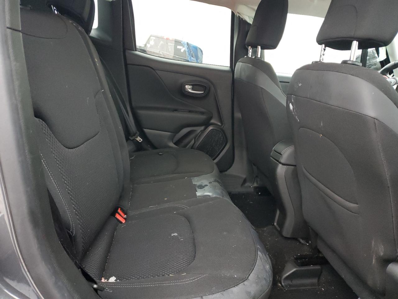 2023 JEEP RENEGADE LATITUDE VIN:ZACNJDB12PPP33264