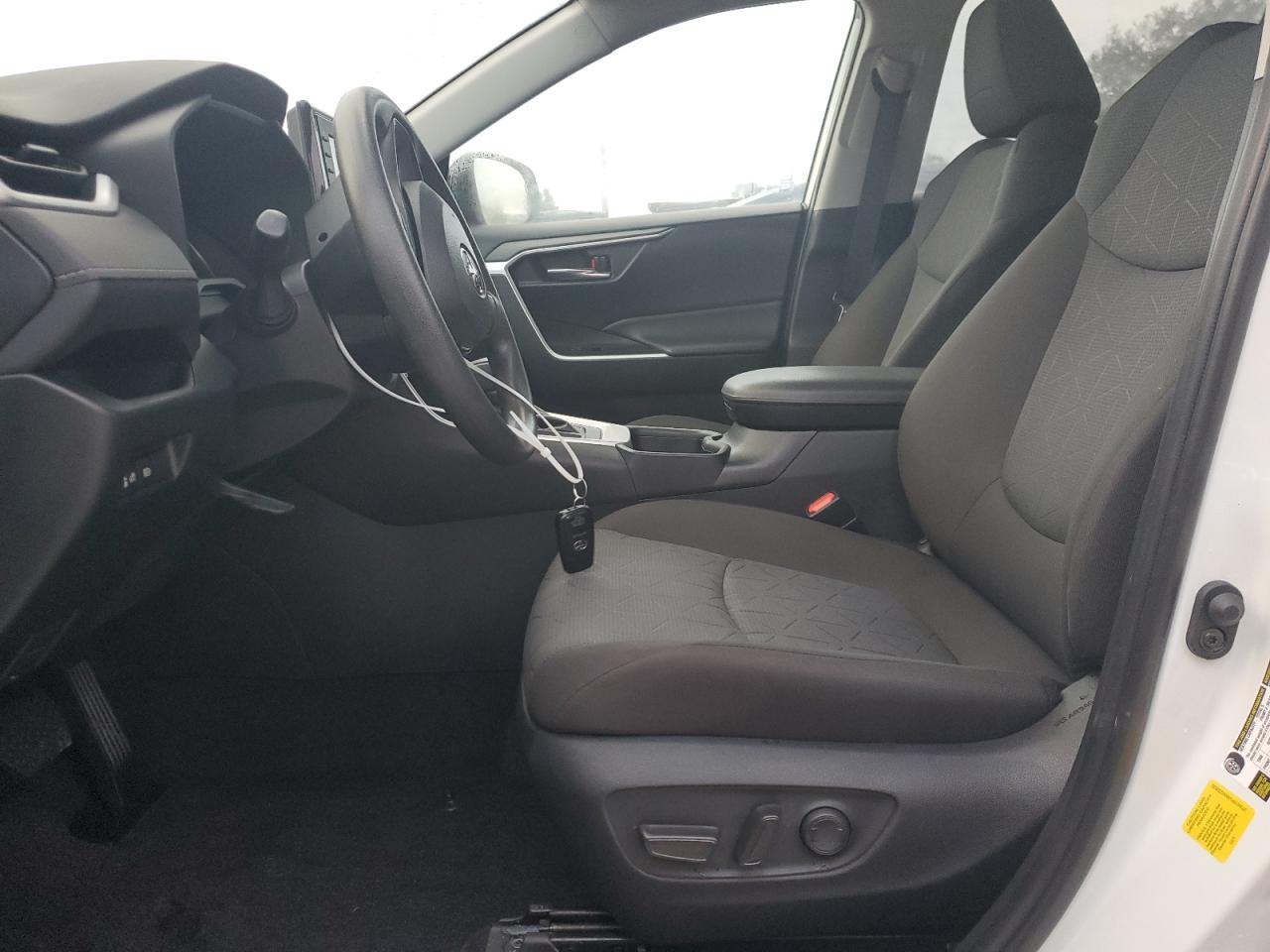 2022 TOYOTA RAV4 XLE VIN:2T3W1RFVXNW233630