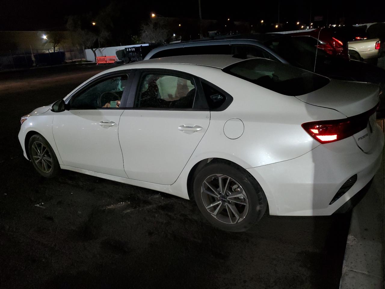 2022 KIA FORTE FE VIN:431059