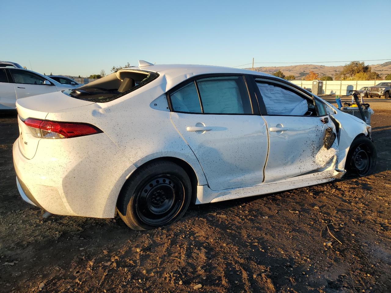 2022 TOYOTA COROLLA LE VIN:JTDEPMAE3N3020543