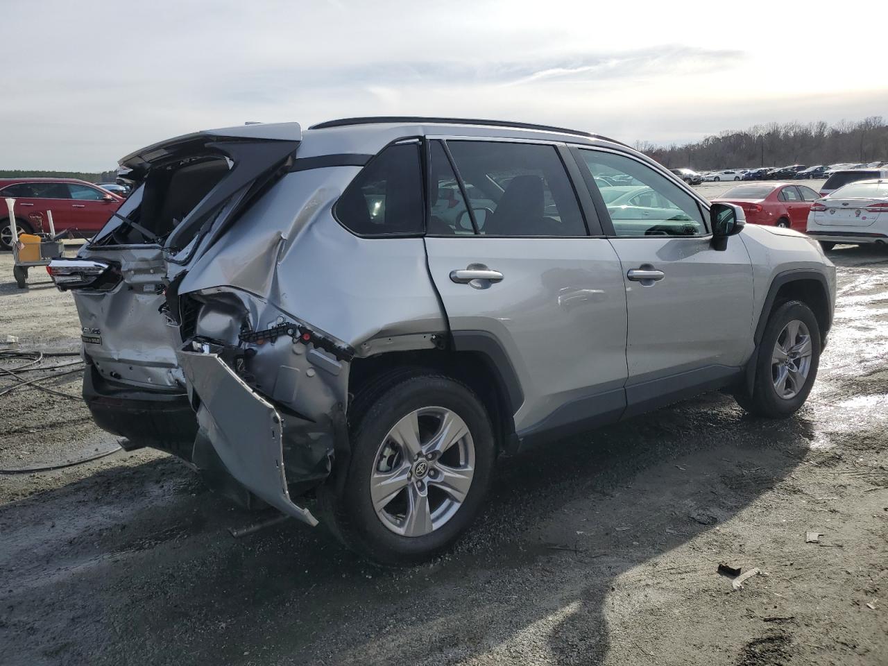 2022 TOYOTA RAV4 XLE VIN:2T3W1RFV9NW225597