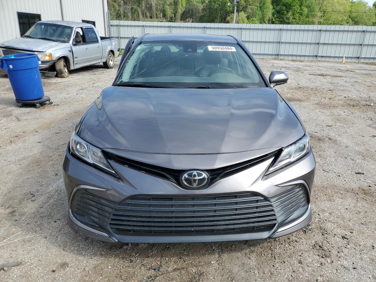 2022 TOYOTA CAMRY LE VIN:4T1C11AK5NU678755