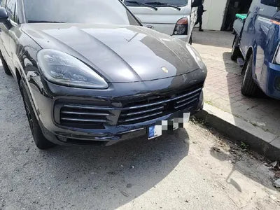 2021 Porsche Cayenne VIN: