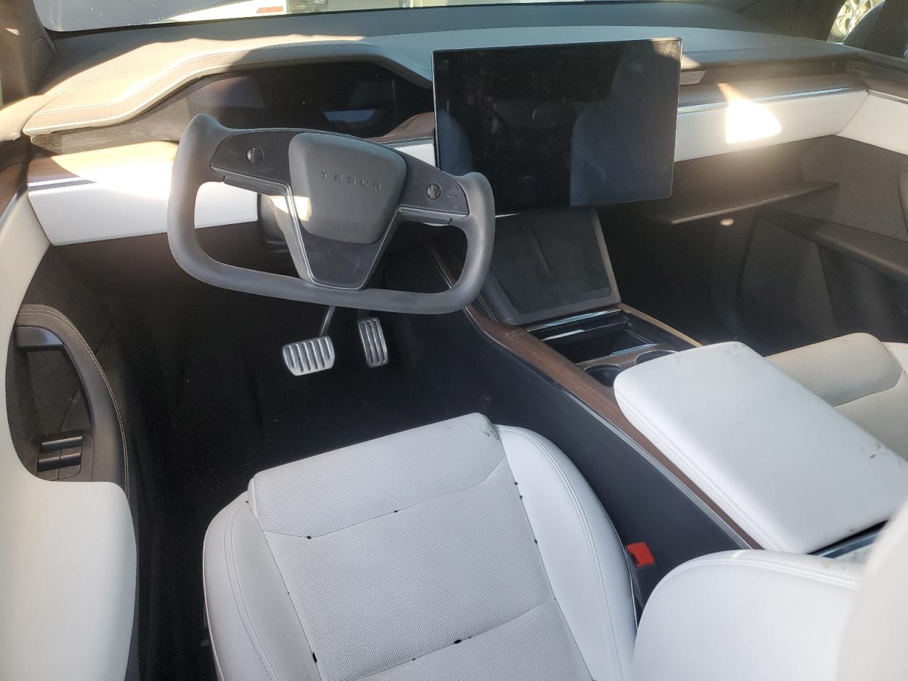 2022 TESLA MODEL X  VIN:7SAXCAE55NF359694