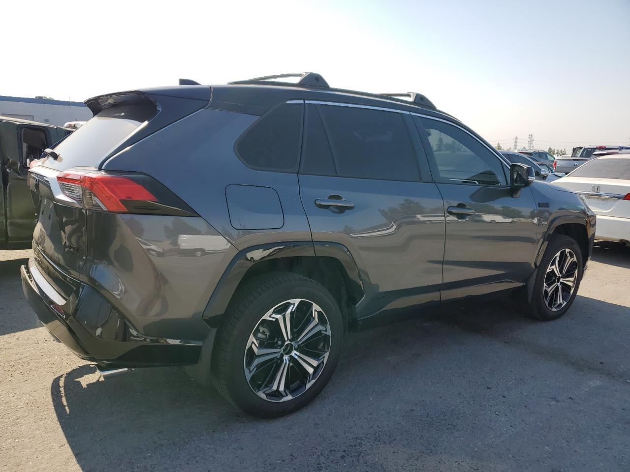 2022 TOYOTA RAV4 PRIME XSE VIN:JTMFB3FV7ND094256