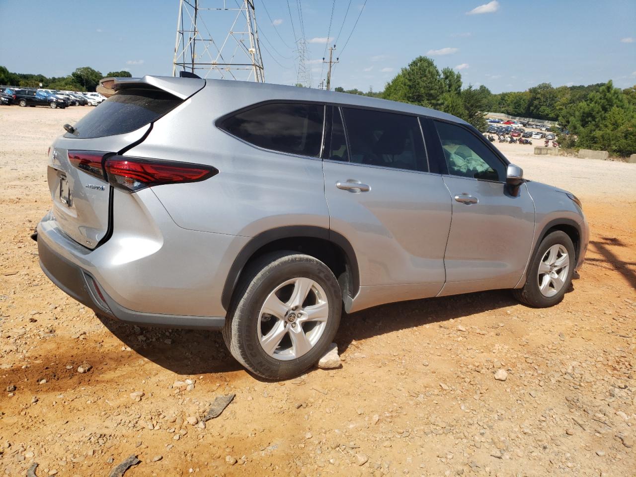 2022 TOYOTA HIGHLANDER HYBRID LE VIN:5TDZARAH0NS512732