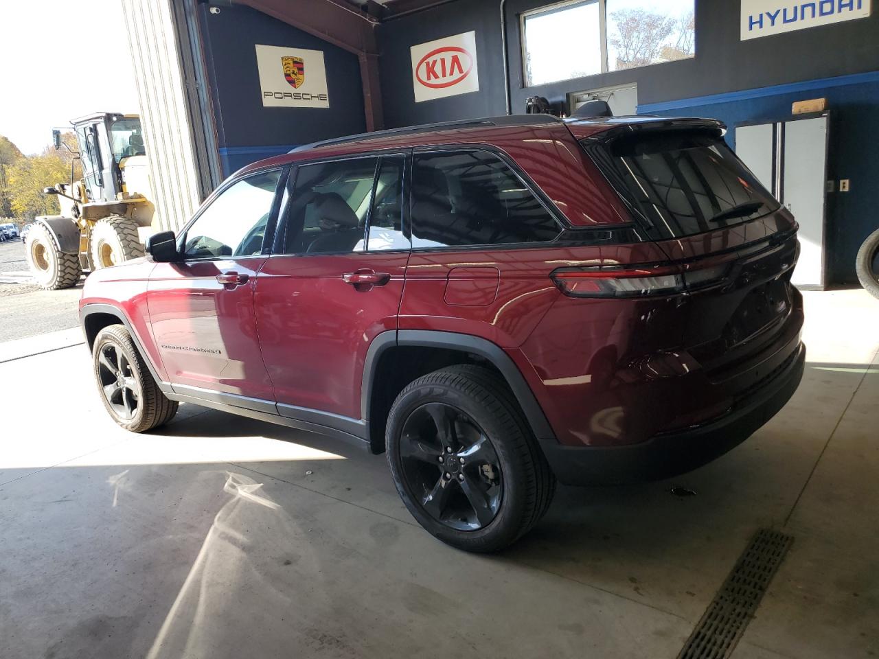 2023 JEEP GRAND CHEROKEE LIMITED VIN:1C4RJHBG5PC524041