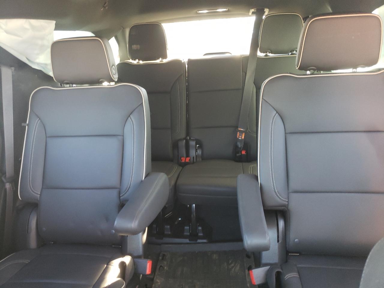 2024 GMC YUKON SLT VIN:1GKS1BKD3RR200997