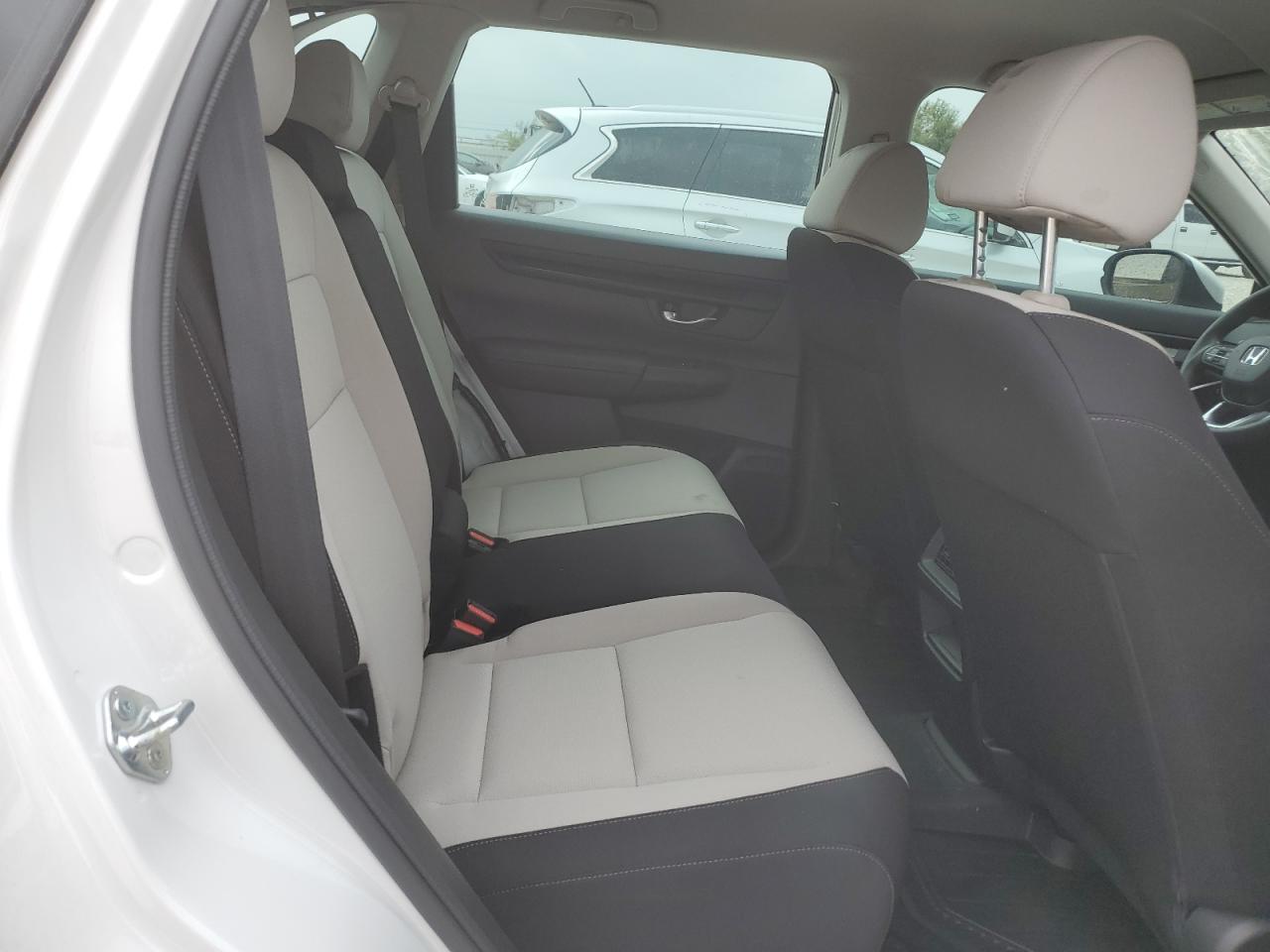 2024 HONDA CR-V LX VIN:2HKRS3H27RH302099