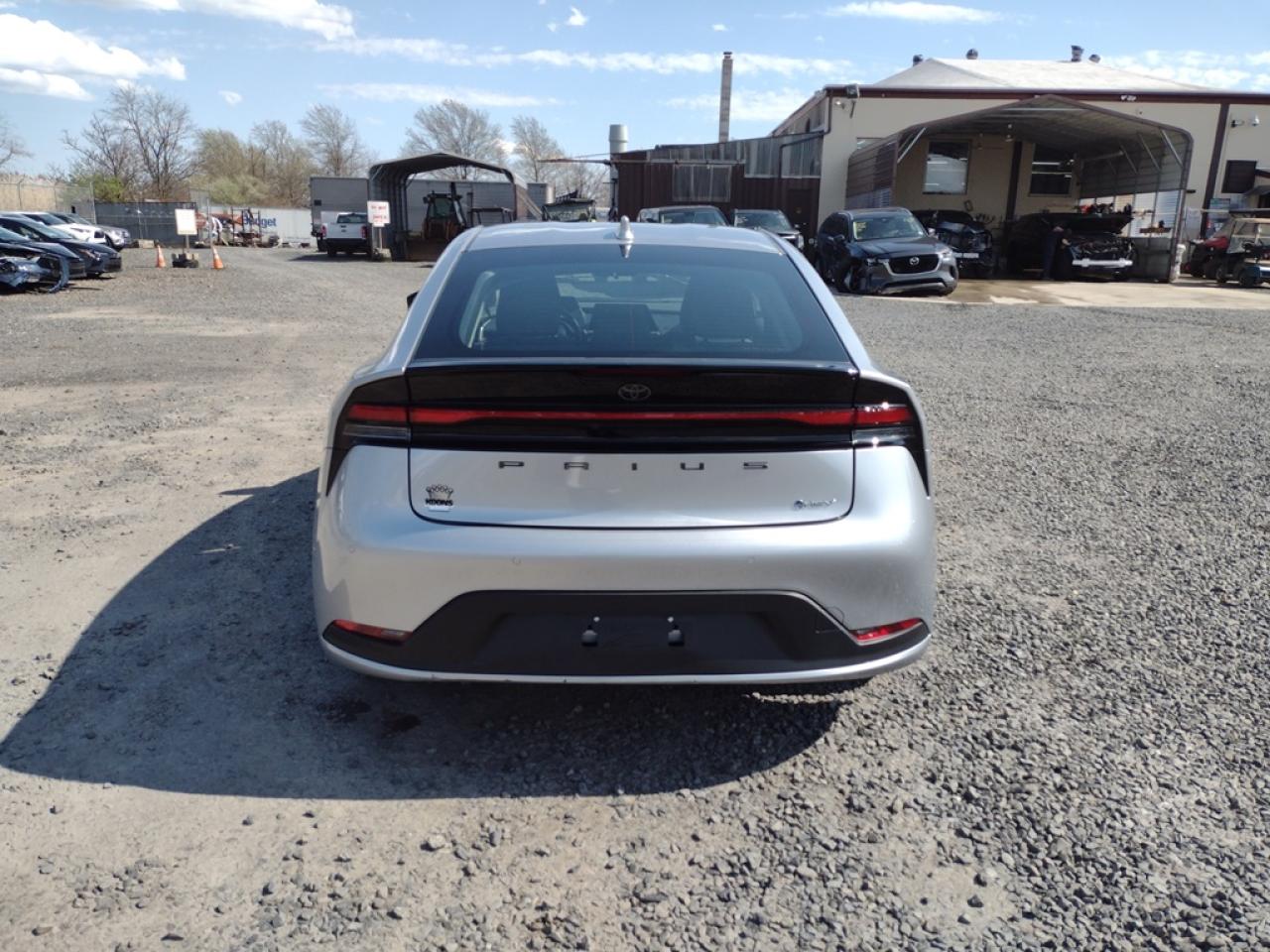 2023 TOYOTA PRIUS LE VIN:JTDACAAU7P3011315