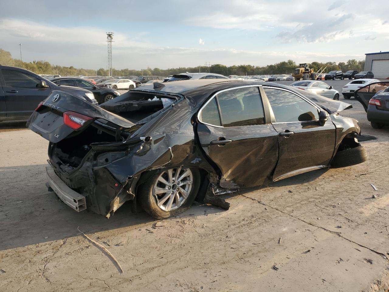 2022 TOYOTA CAMRY LE VIN:4T1C11AK9NU632295