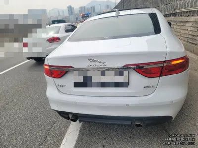 2019 Jaguar XF VIN: