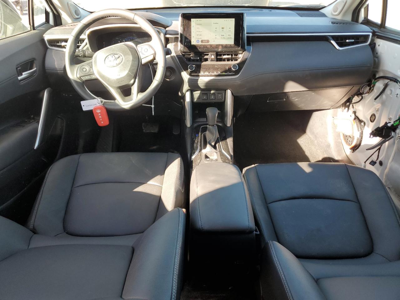 2024 TOYOTA COROLLA CROSS XLE VIN:7MUDAAAGXRV084960