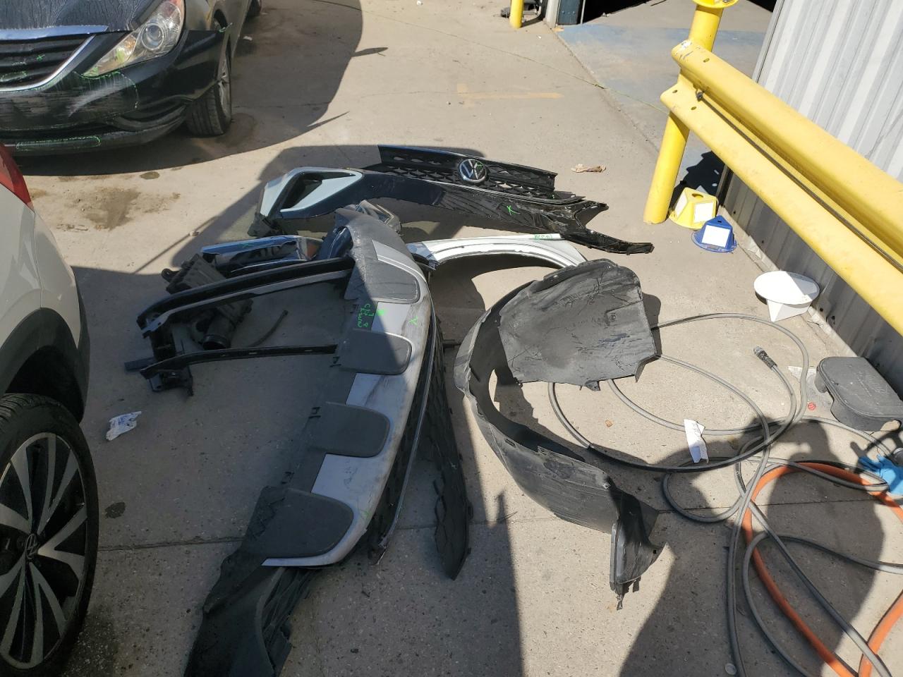 2022 VOLKSWAGEN TAOS SE VIN:3VVRX7B21NM007488