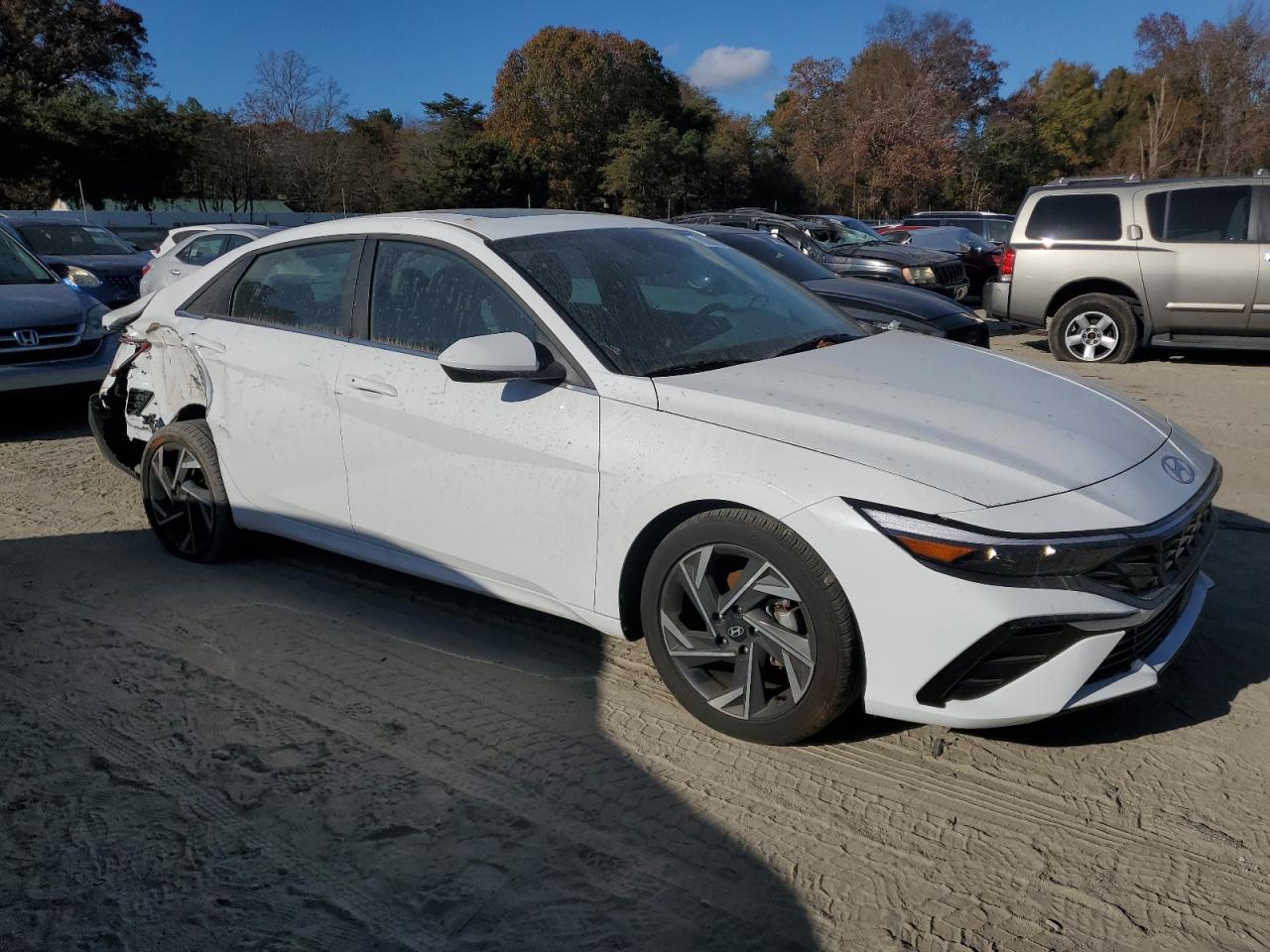 2024 HYUNDAI ELANTRA SEL VIN:KMHLS4DG1RU655582