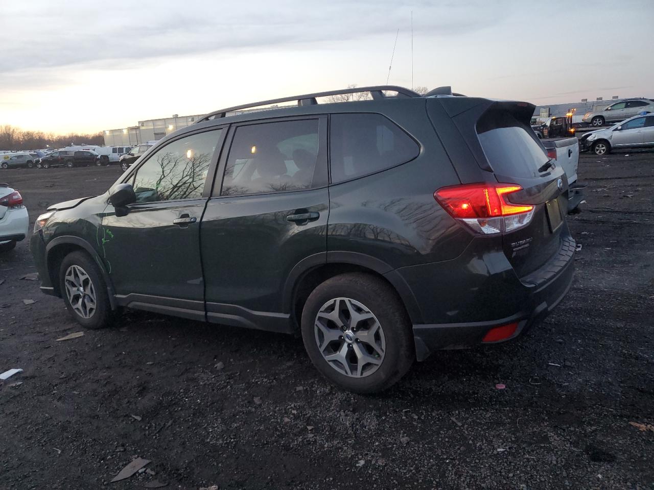 2023 SUBARU FORESTER PREMIUM VIN:JF2SKAECXPH439408