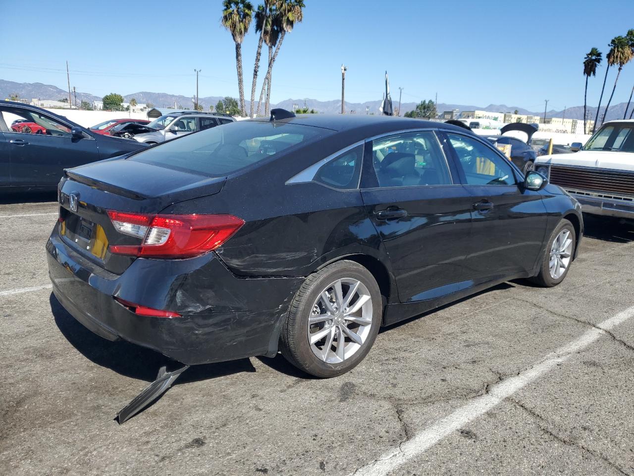 2022 HONDA ACCORD LX VIN:1HGCV1F15NA069225