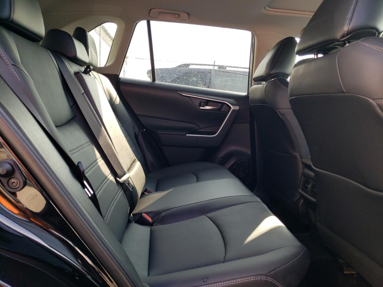 2022 TOYOTA RAV4 XLE PREMIUM VIN:4T3B6RFV2NU075672