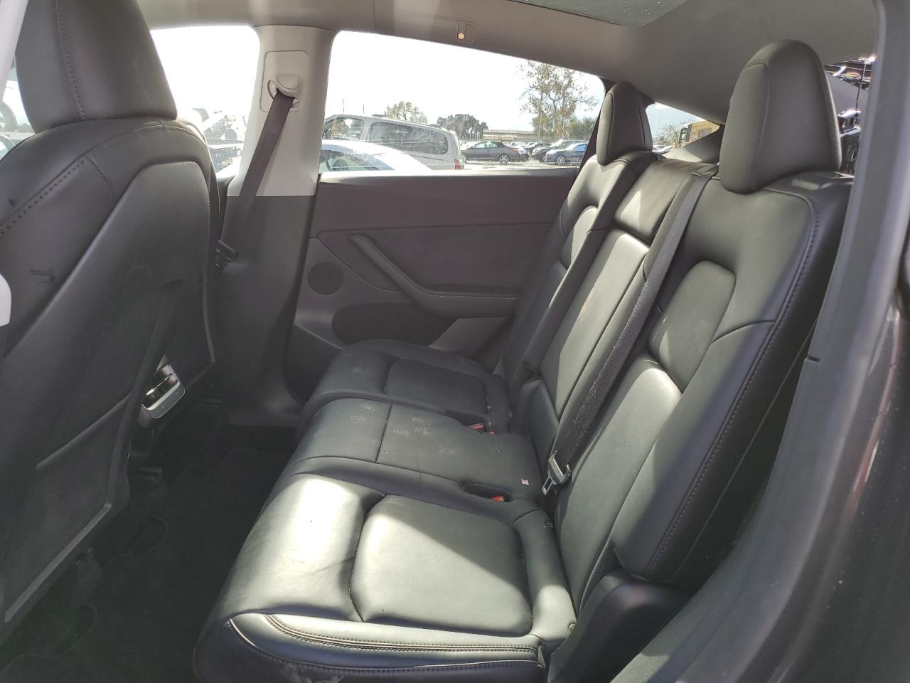 2024 TESLA MODEL Y  VIN:7SAYGAEE0RF023725