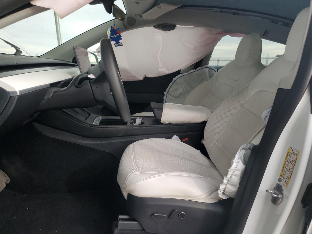 2024 TESLA MODEL Y  VIN:7SAYGDED2RF155992