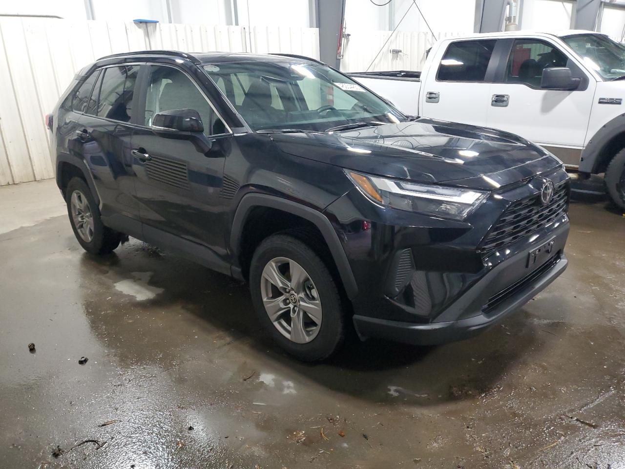 2024 TOYOTA RAV4 XLE VIN:2T3P1RFV7RW455682