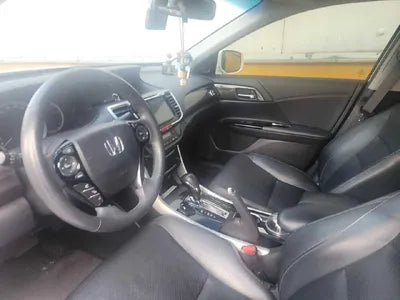 2017 Honda Accord VIN: