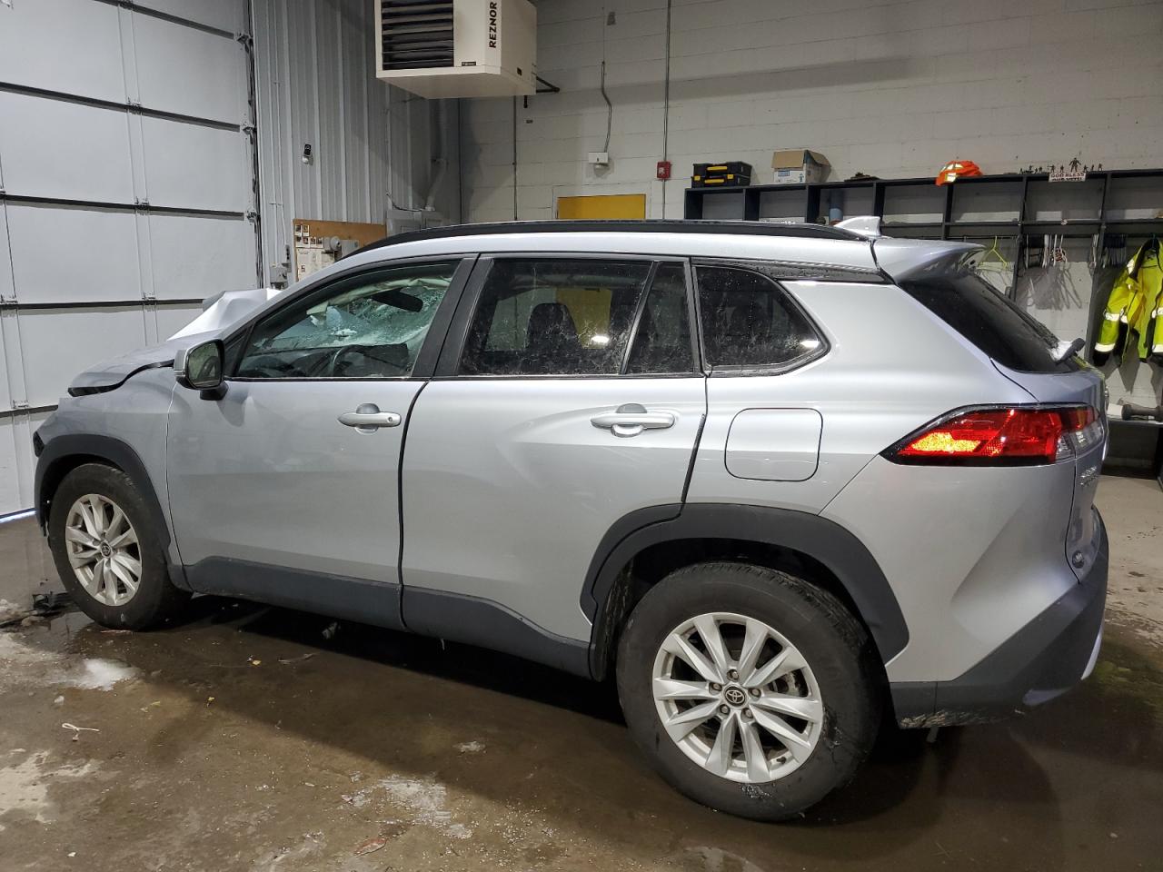 2022 TOYOTA COROLLA CROSS LE VIN:7MUBAABG5NV016114