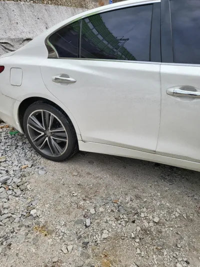 2015 Infiniti Q50 VIN: