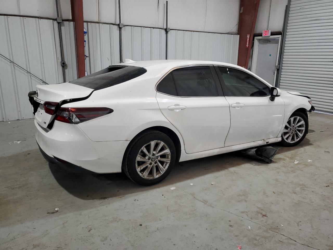 2022 TOYOTA CAMRY LE VIN:4T1C11AK1NU628256