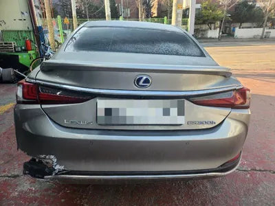 2019 Lexus ES 300 VIN: