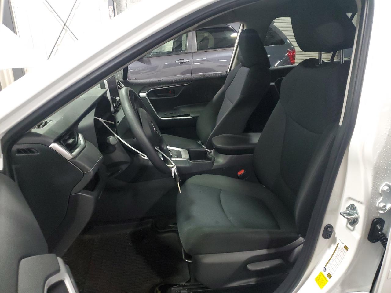 2024 TOYOTA RAV4 LE VIN:JTMLWRFV2RD269352