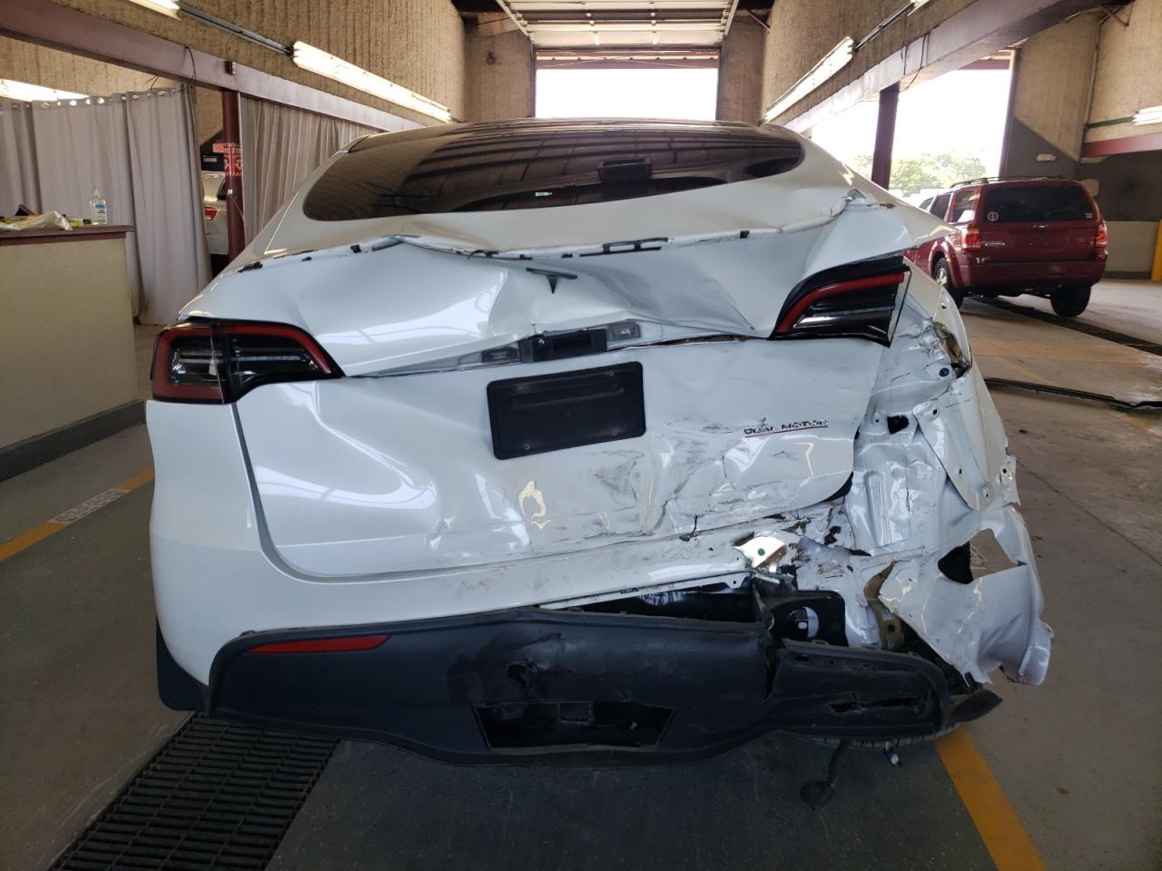 2023 TESLA MODEL Y  VIN:7SAYGDEFXPF788349