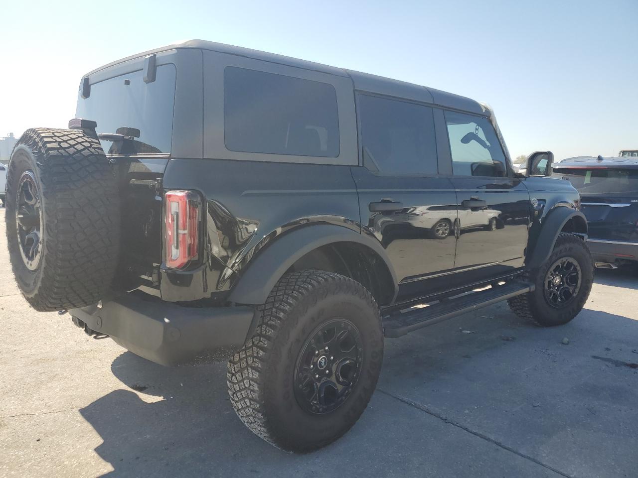 2022 FORD BRONCO BASE VIN:1FMEE5DP5NLB84218