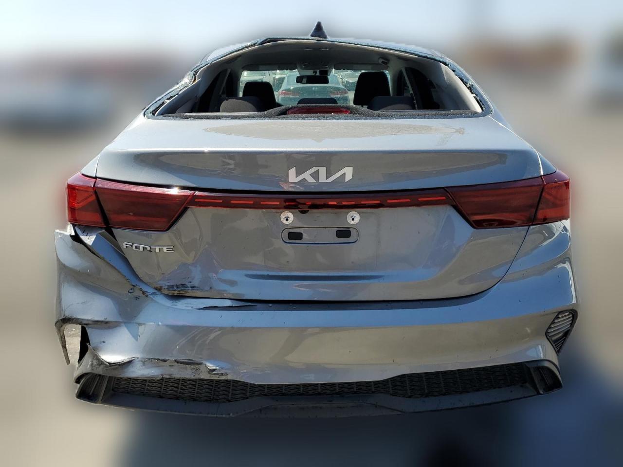 2022 KIA FORTE FE VIN:3KPF24AD2NE501645