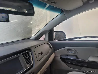 2018 Kia Carnival VIN: