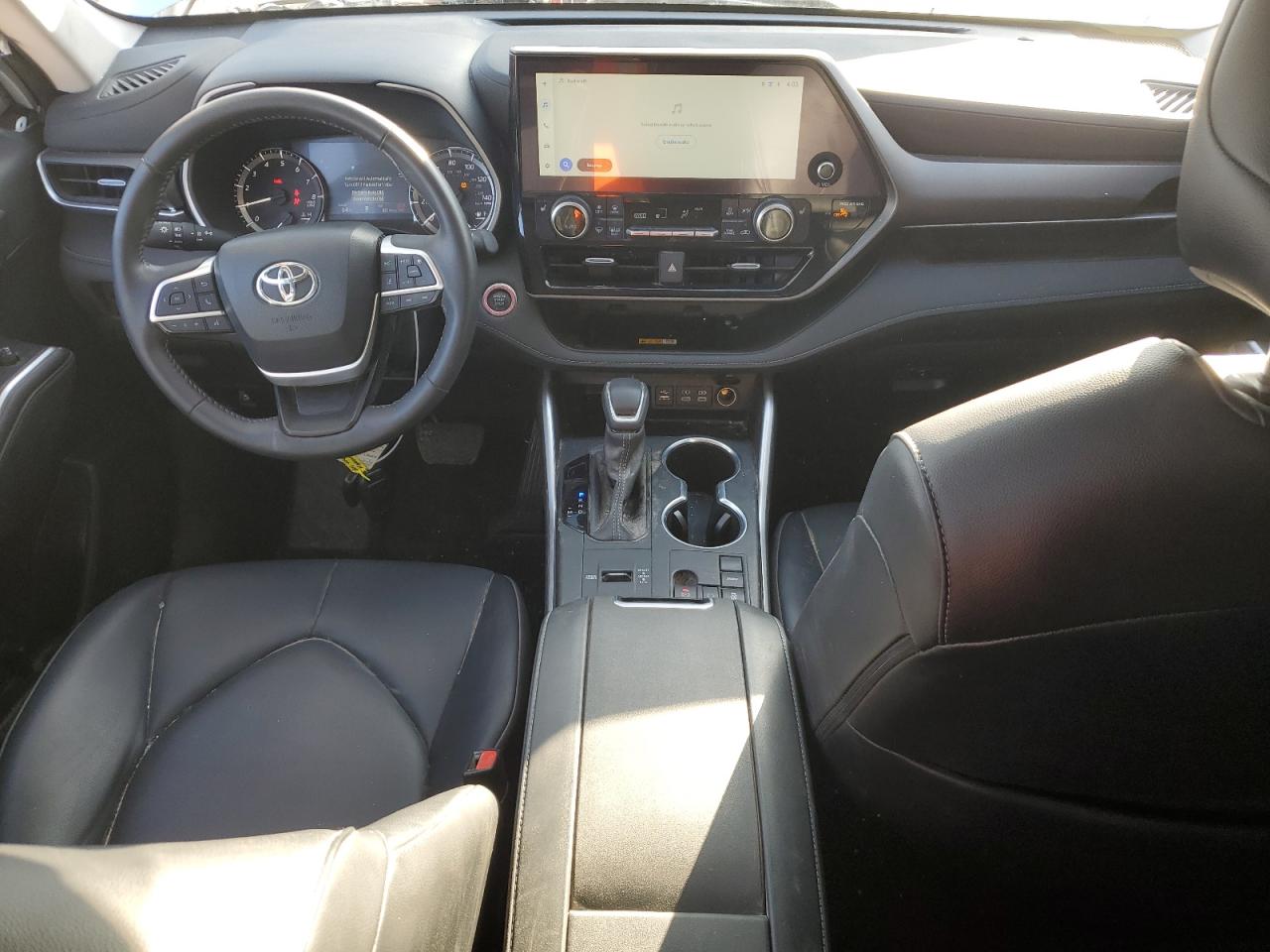 2024 TOYOTA HIGHLANDER LE VIN:5TDKDRAH2RS537128