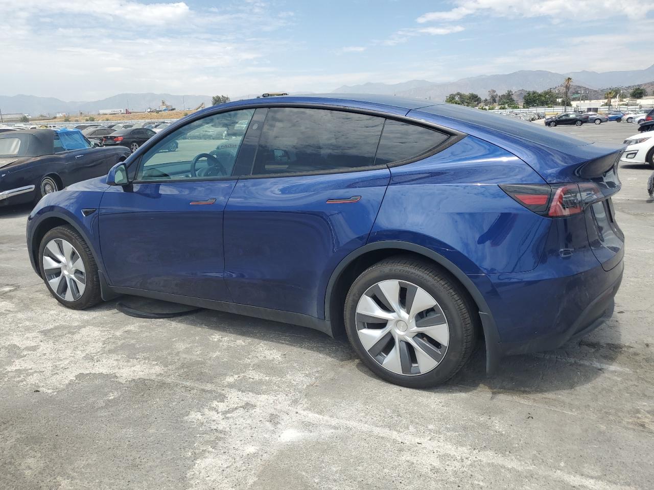 2023 TESLA MODEL Y  VIN:7SAYGDEE6PA198637