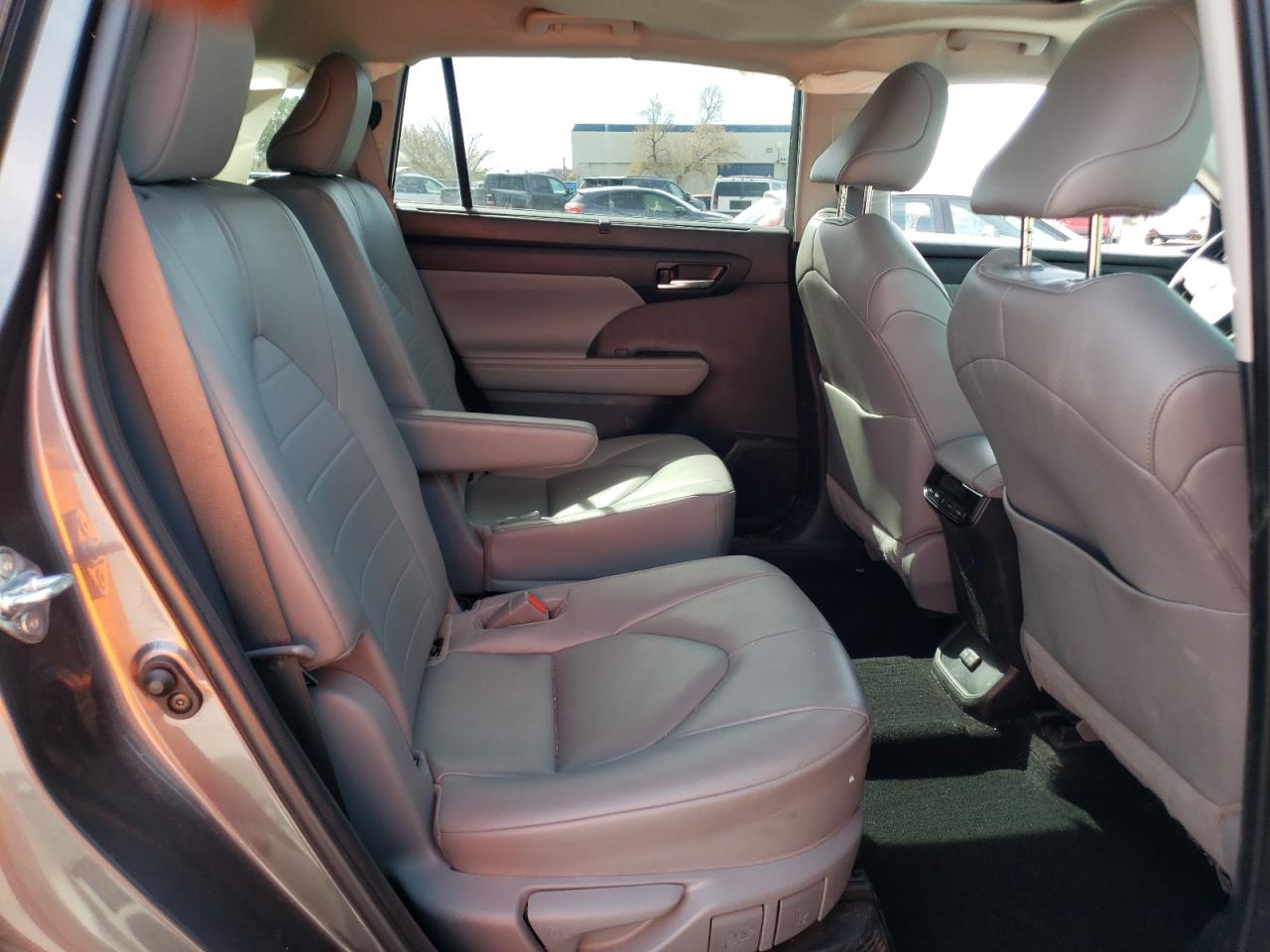 2023 TOYOTA HIGHLANDER HYBRID XLE VIN:5TDKARAH5PS520930