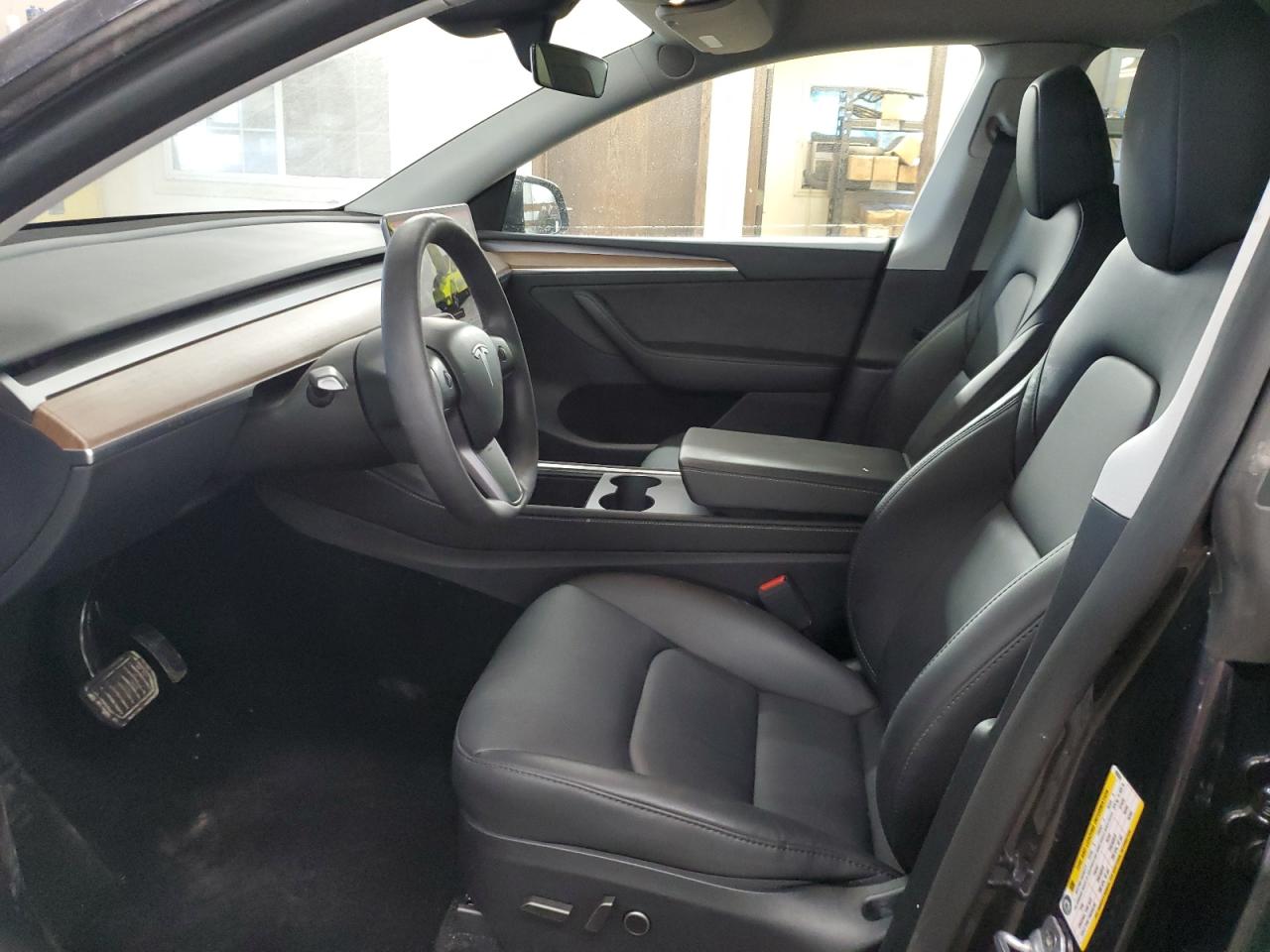 2024 TESLA MODEL Y  VIN:7SAYGDED2RF093204
