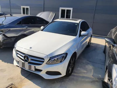 2018 Mercedes-Benz C 200 VIN: