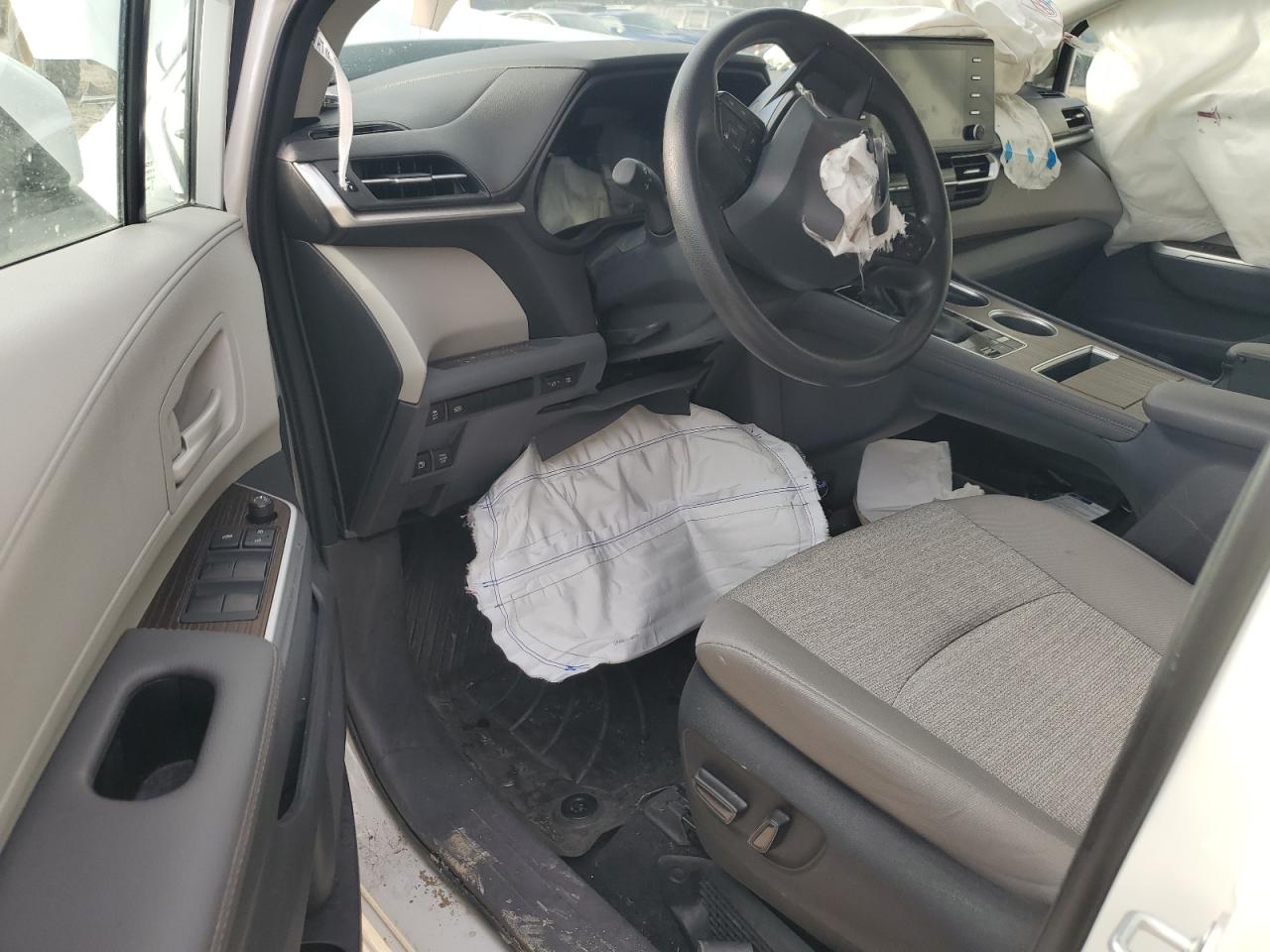 2023 TOYOTA SIENNA LE VIN:5TDBSKFC3PS098710