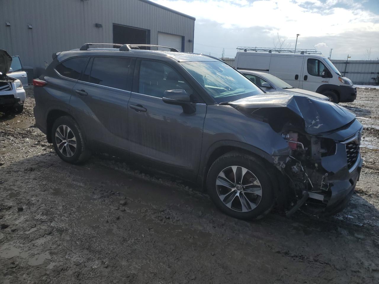 2022 TOYOTA HIGHLANDER HYBRID XLE VIN:5TDGBRCH0NS555520