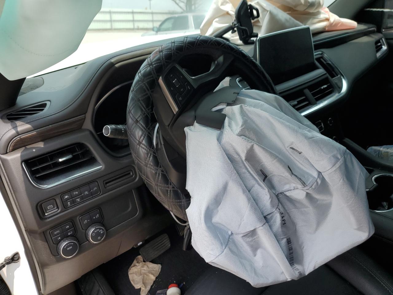 2022 CHEVROLET SUBURBAN K1500 LT VIN:1GNSKCKD2NR284746