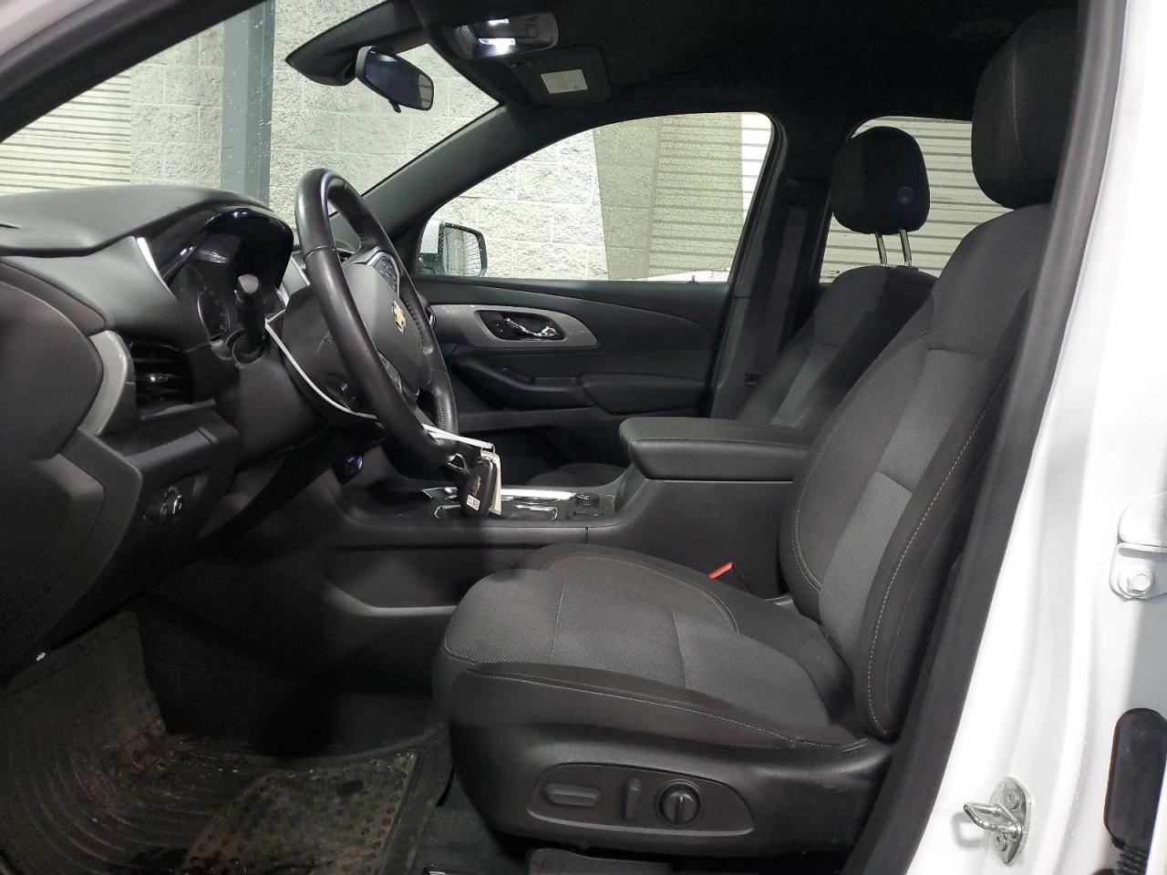 2022 CHEVROLET TRAVERSE LT VIN:1GNEVGKW5NJ143486